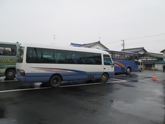 学校前バス駐車場 (3).JPG
